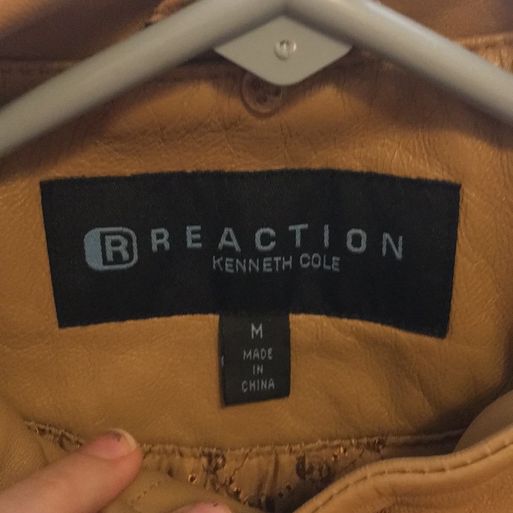 Leather jacket - Picture 2 of 4